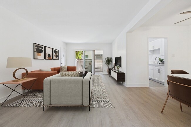 Photo - Sepulveda Apartments