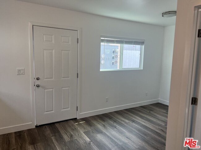 Photo - 228 E Ave 42