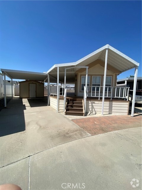 Building Photo - 1295 S Cawston Ave Rental