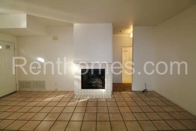 Photo - 10921 Sabre Hill Dr Unit 373