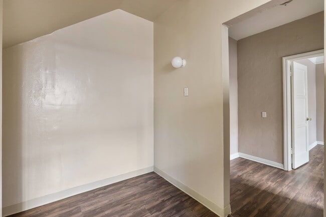 Photo - c07--2621 Magnolia Avenue