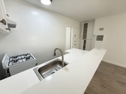 Photo - 240 S Reeves Dr Unit C