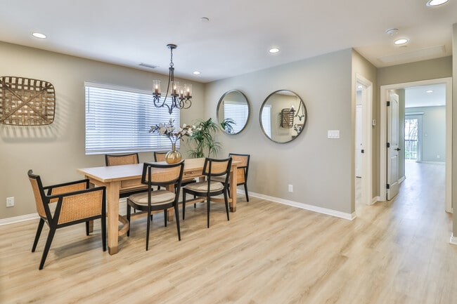 Photo - 1030 Canal St Townhome
