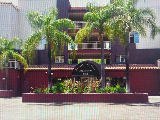 Building Photo - 9301 Van Nuys Blvd Unit 302 Rental