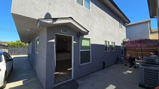 Photo - 10960 Avalon Blvd Unit AVALON (10962 BN)