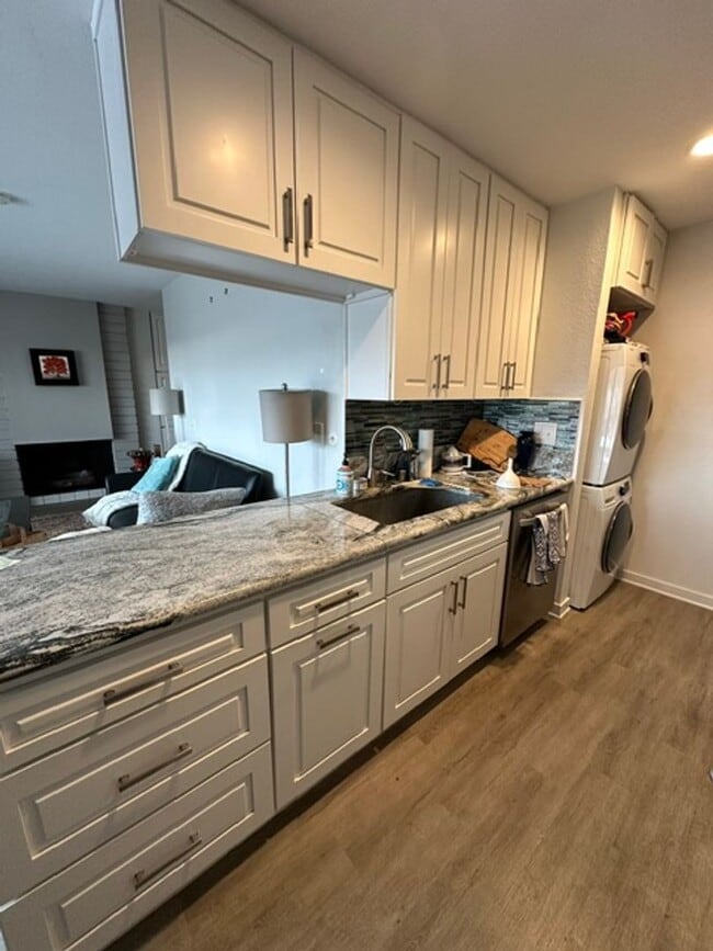 Photo - Fully Furnished in Bristol Cove Carlsbad! Unit 17