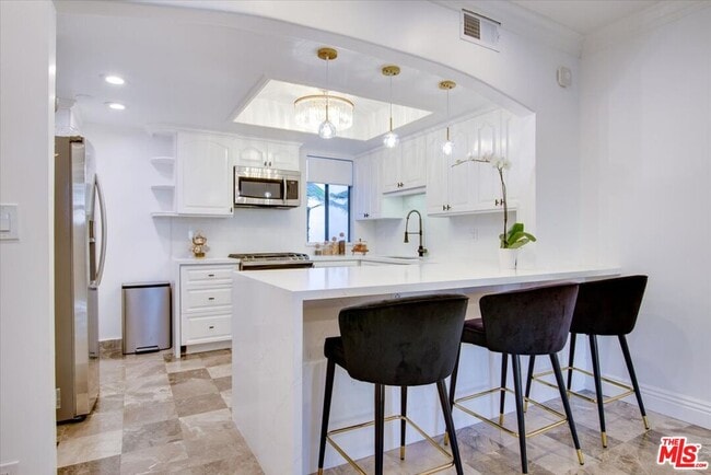 Photo - 1909 Pelham Ave Unit 102