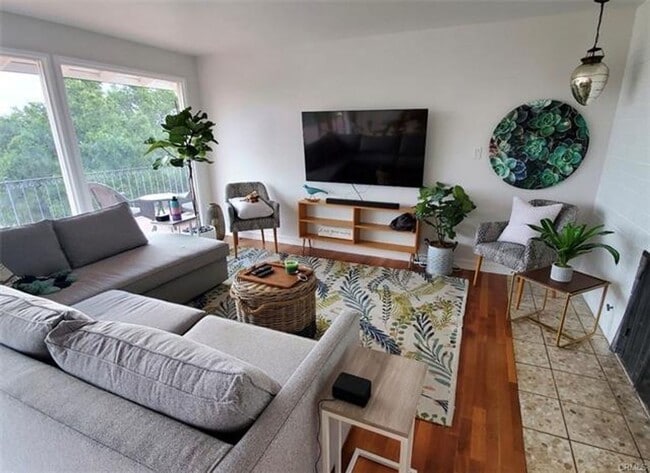 Photo - Rare multi-generational home