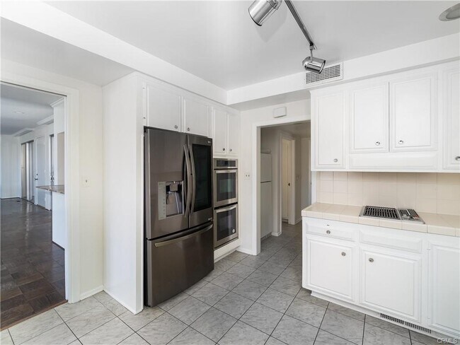 Photo - 20193 Adele Dr House