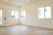 Photo - 1513 S Hayworth Ave Apartment Unit 2