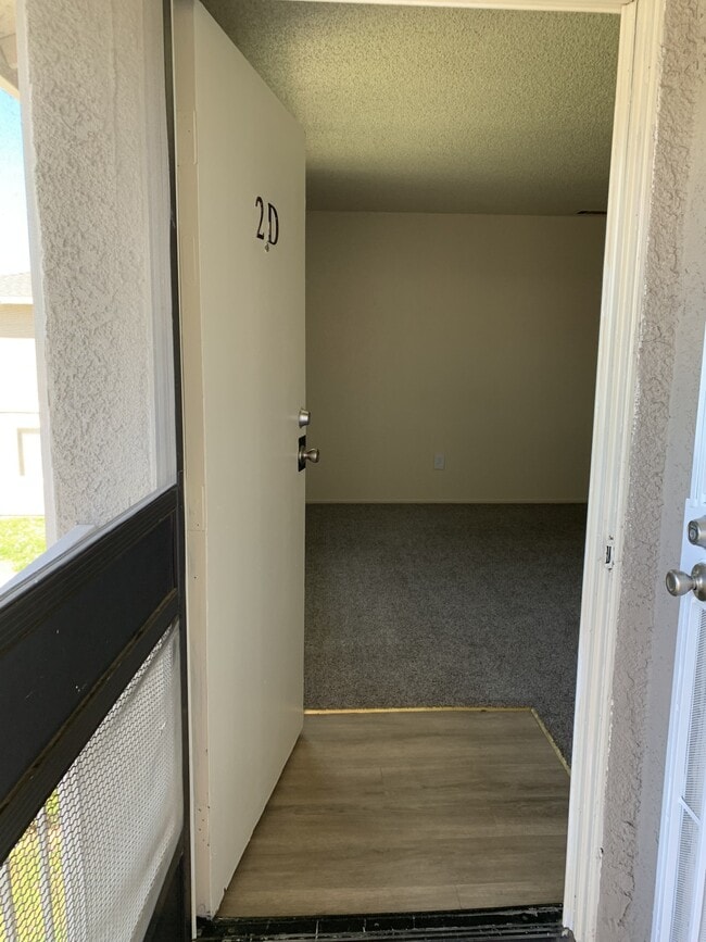 Photo - Las Palmas Apartments