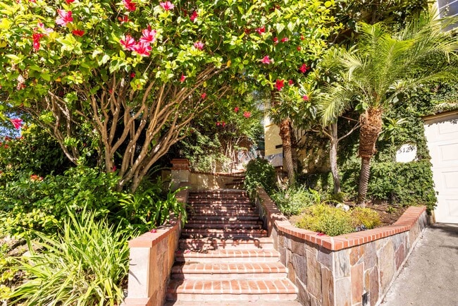 Photo - 5129 Chester St