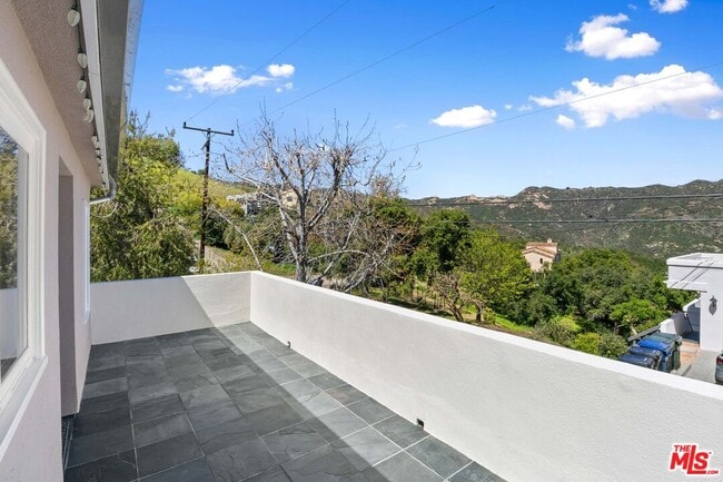 Photo - 26322 Fairside Rd