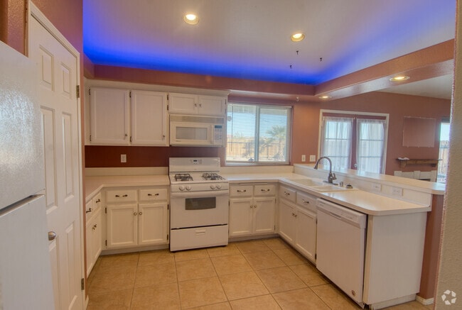 Building Photo - 72548 Sunnyslope Dr Rental