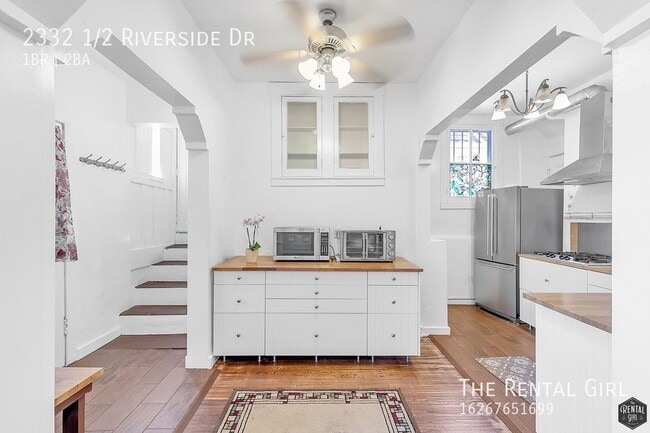 Photo - 2332 1/2 Riverside Dr-