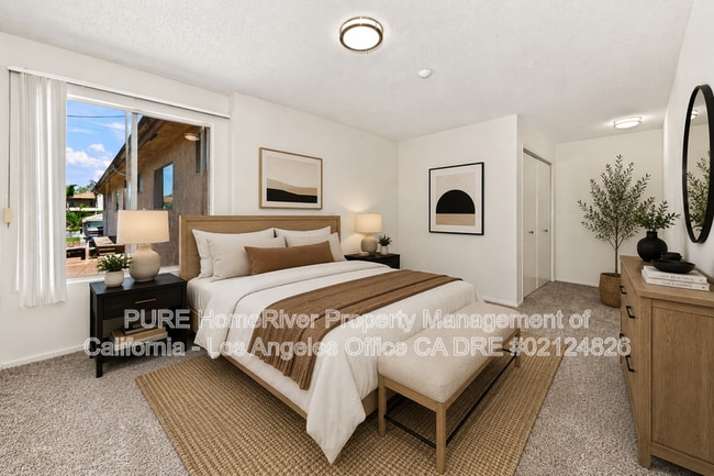 Photo - 2600 Graham Ave