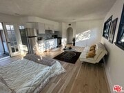 Photo - 19557 Calvert St