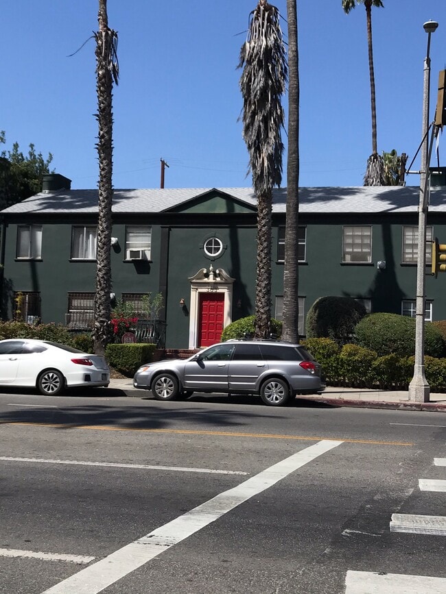 Building Photo - 303 Doheny S Dr Unit 208