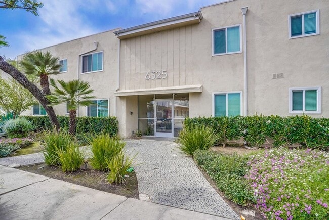 Photo - Pet Friendly Apartment Complex in South LA - Gated Parking, Laundry In-Units, Manager On-Site