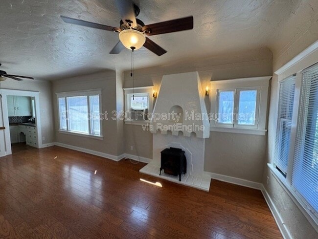 Photo - 1144 E Appleton St Unit 1