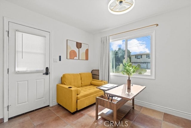 Photo - 1095 Bonita St