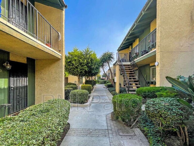 Photo - 21602 Belshire Ave Unit Apt 3