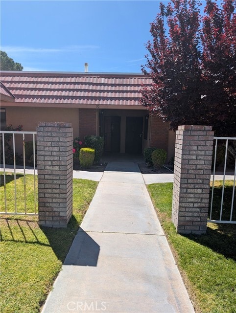 Building Photo - 27535 Lakeview Dr Unit 70