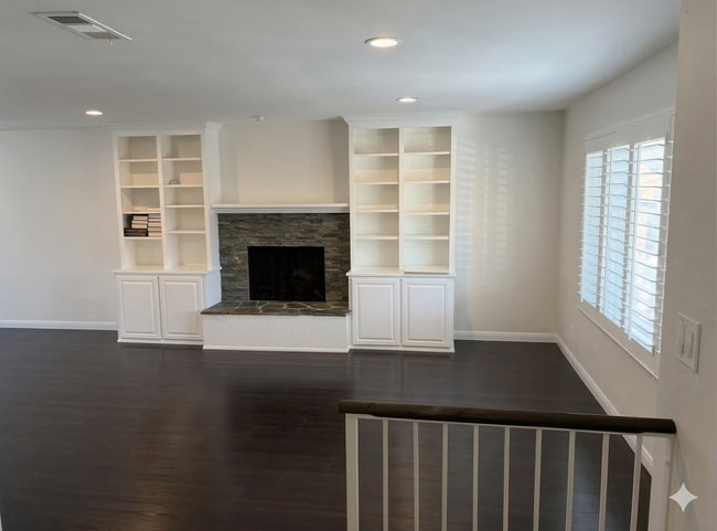 Photo - Spacious 4 Bedroom Home with Pool & 3 Car Garage in Cypress