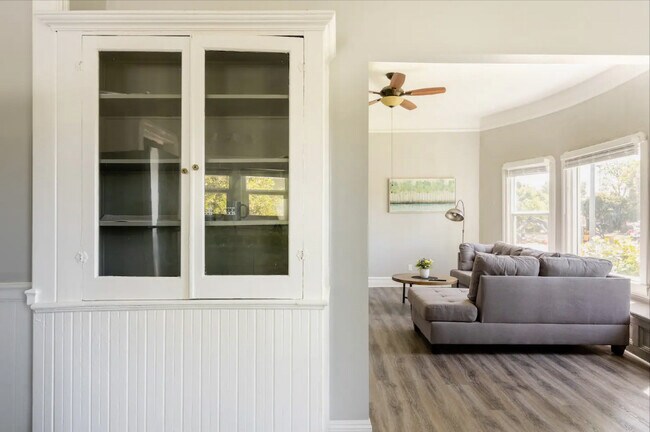 Photo - 731 S Marengo Ave