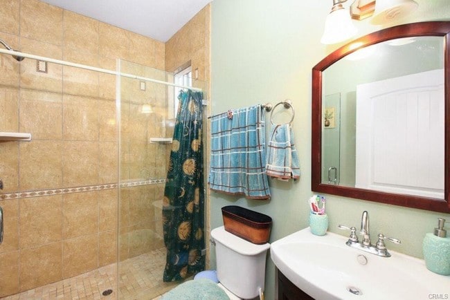 Photo - 2134 N Thomas St