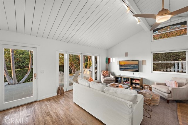 Photo - 595 Bluebird Canyon Dr