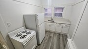 Photo - 1330 W 11th St Apartment Unit 3