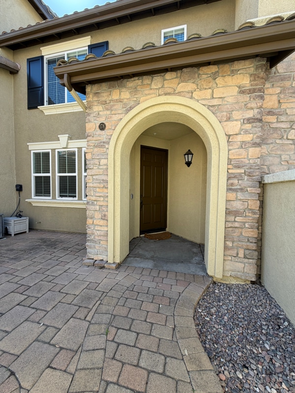 Building Photo - 10470 Hollingsworth Way