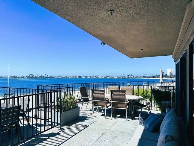 Stunning Bay Front Condominium on Sail Bay... - Stunning Bay Front Condominium on Sail Bay...