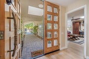 Photo - 10 Whittier Ct