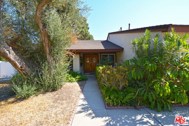 Building Photo - 3025 Morningside Dr Rental