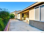 Photo - 6452 Caxton St