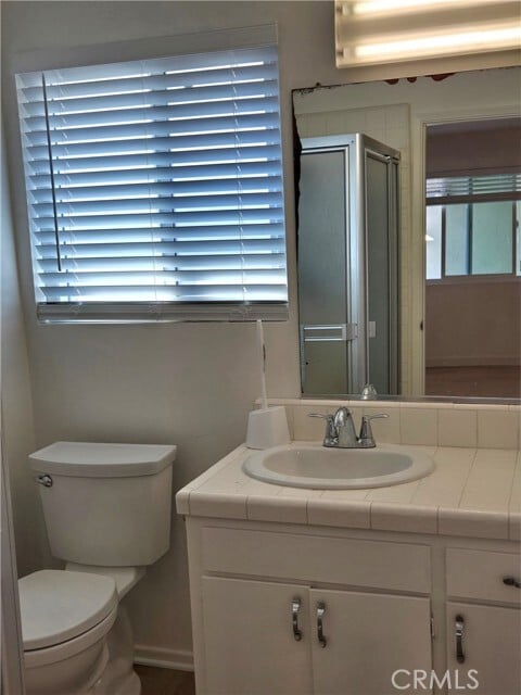 Photo - 1883 W 182nd St