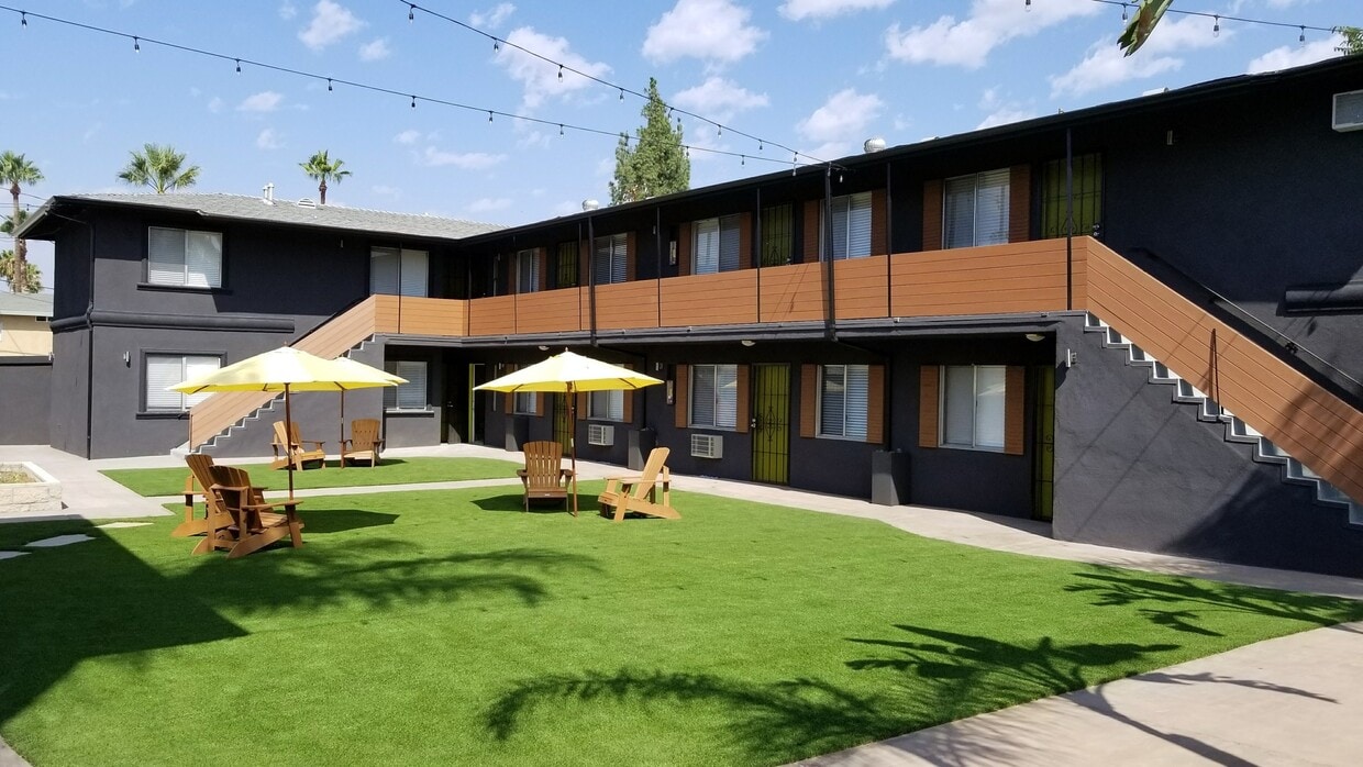 Floor Plan - AVAILABLE NOW - LAST 1B/1B with Den! 