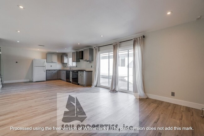 Photo - 11875 Wisteria Ave Unit Front House