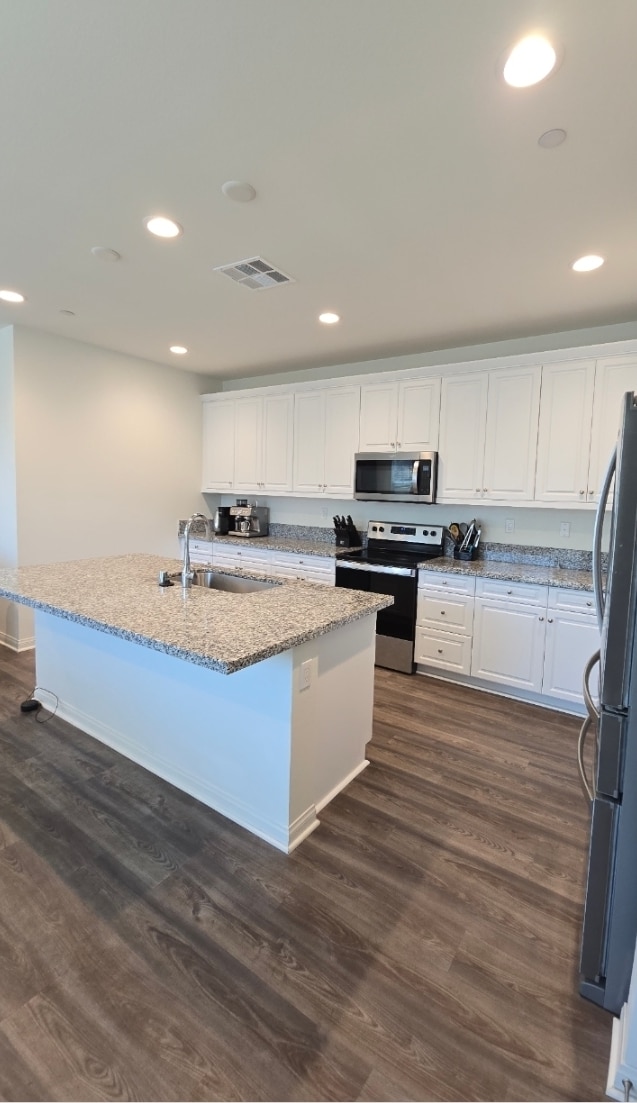 Photo - 2608 Nanza St