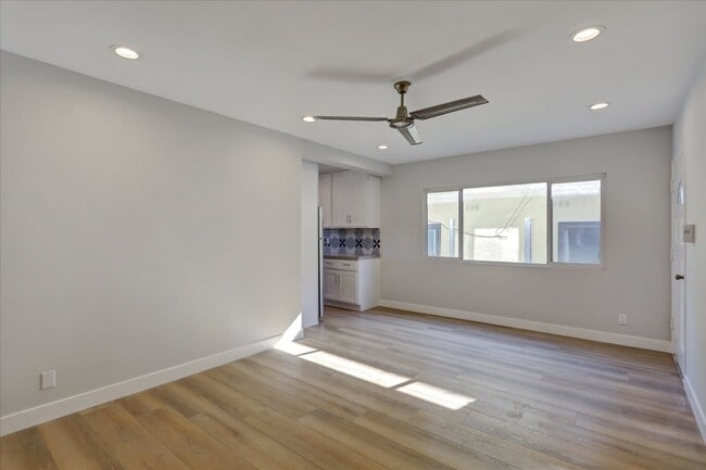 Photo - 644 Pier Ave Unit 2