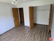 Photo - 533 W 77th St