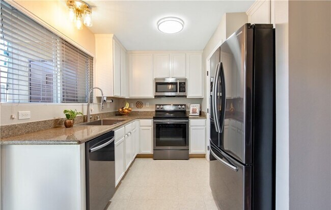 Photo - 3535 Madison Ave