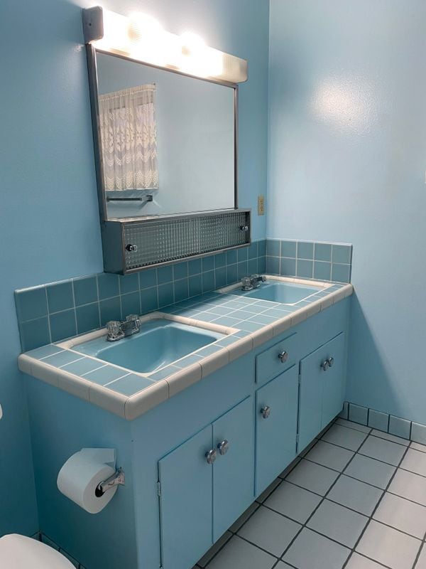 Photo - 332 E Landsford St