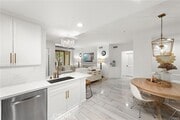 Photo - 2123 Watermarke Pl