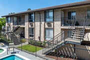 Photo - Lincoln Apartments