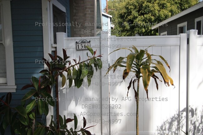 Photo - 136 1/2 N Yale Ave-