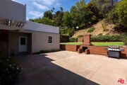 Photo - 2547 Canyon Dr House