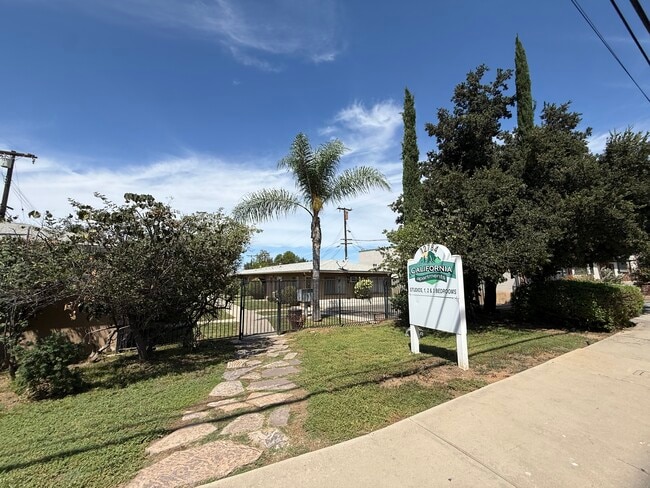Building Photo - 12784 California St Unit J